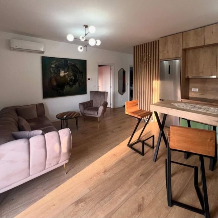 Jednosoban stan sa velikom terasom, Bar – Centar