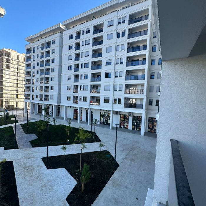 Komforan dvosoban stan u Tološima za izdavanje